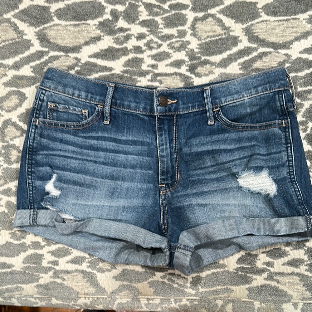 Hollister Distressed Blue Jean short- short  size 11 or 30